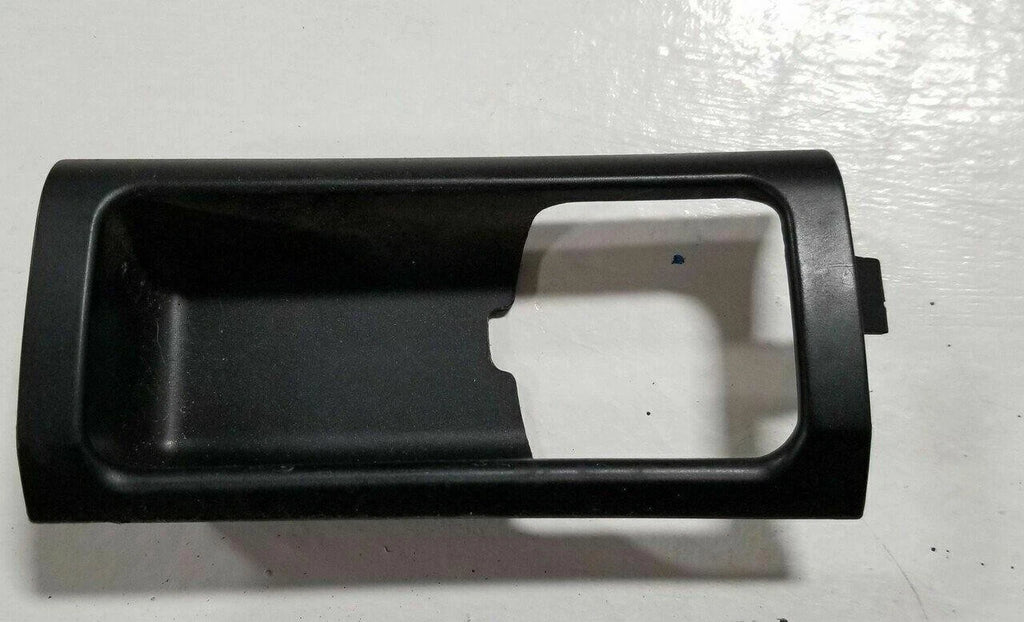 Rear LH Door Handle Cup Insert for Lincoln LS (2000–2002)