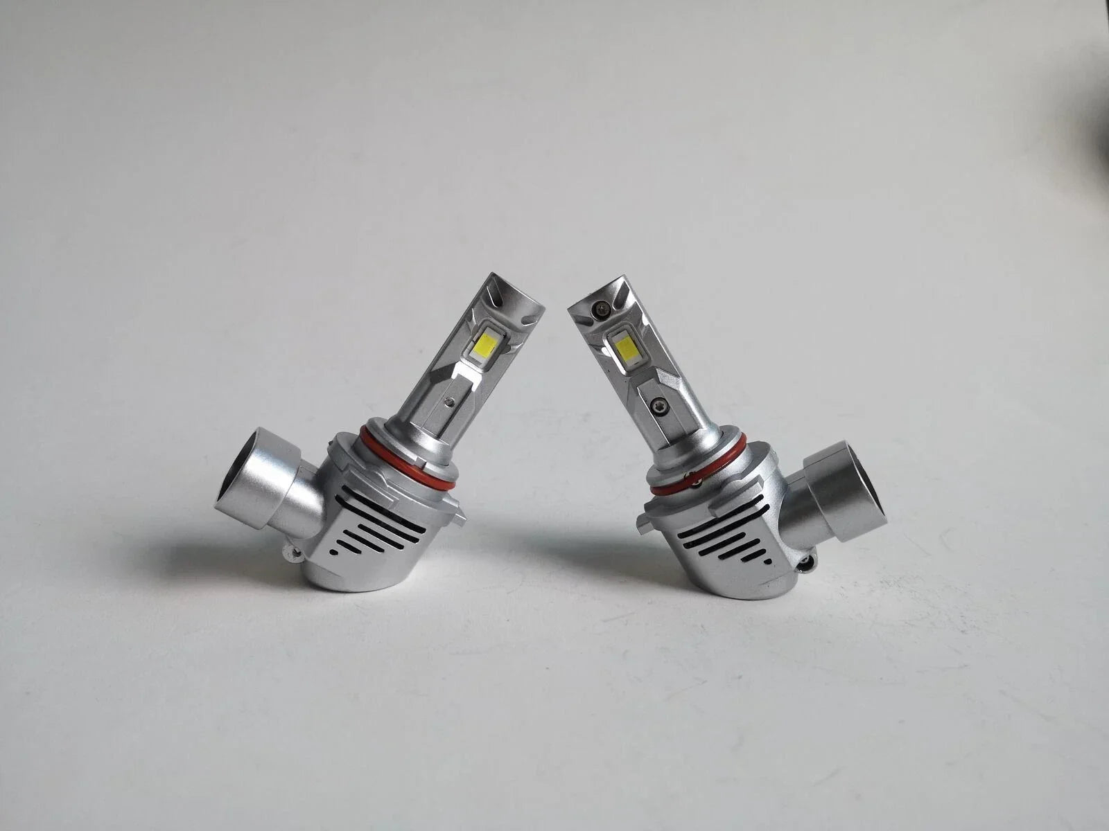 2x 9006 LED Headlight Bulb 27W 1700LM 6500K Model