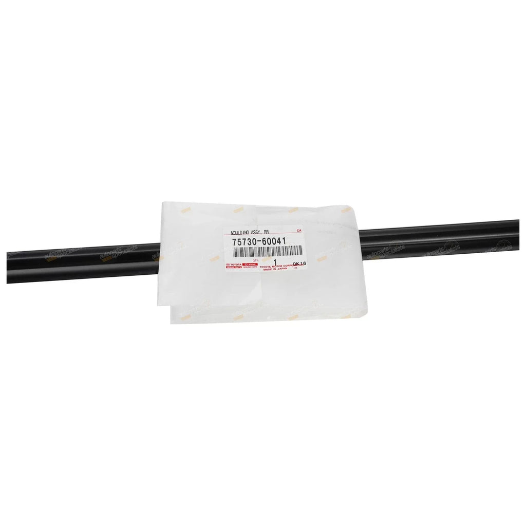 Rear Outer Right Door Weatherstrip for Toyota Land Cruiser 100 (1998–2007)