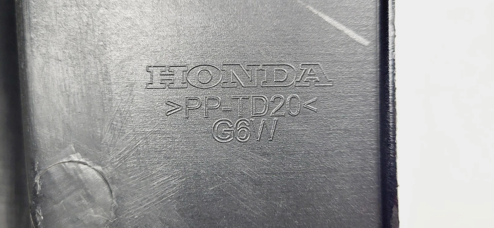 Rear Bumper Right Side End Cap Cover for Honda CR-V (2017–2022) 71502TLAA00