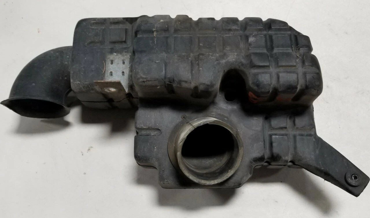 Air Silencer Assembly for Lincoln Continental (1995–1997)