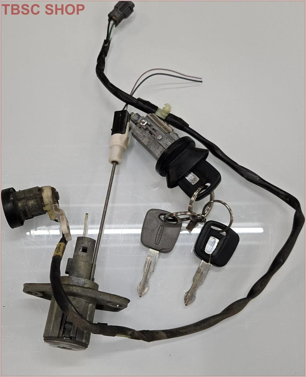 Door Trunk Ignition Lock Set with Keys for Lincoln Continental (1998–2002)