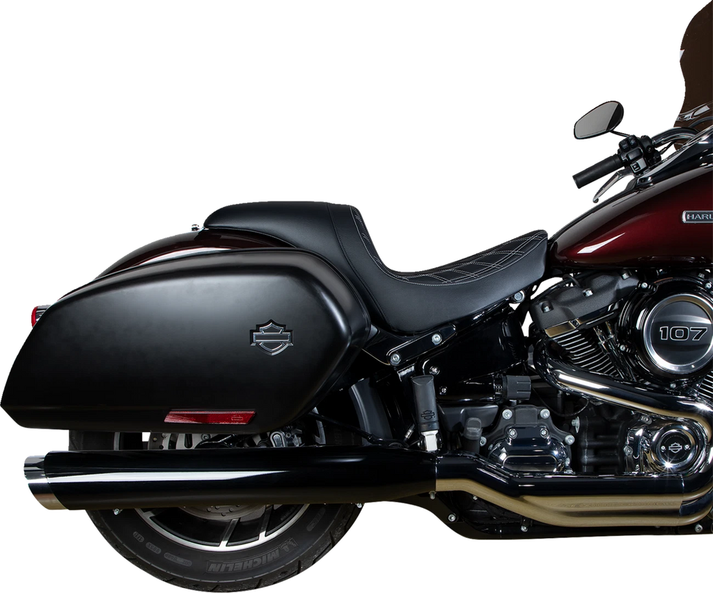 Predator Seat for Harley-Davidson (2014–2023) - Double Diamond, Silver Stitching