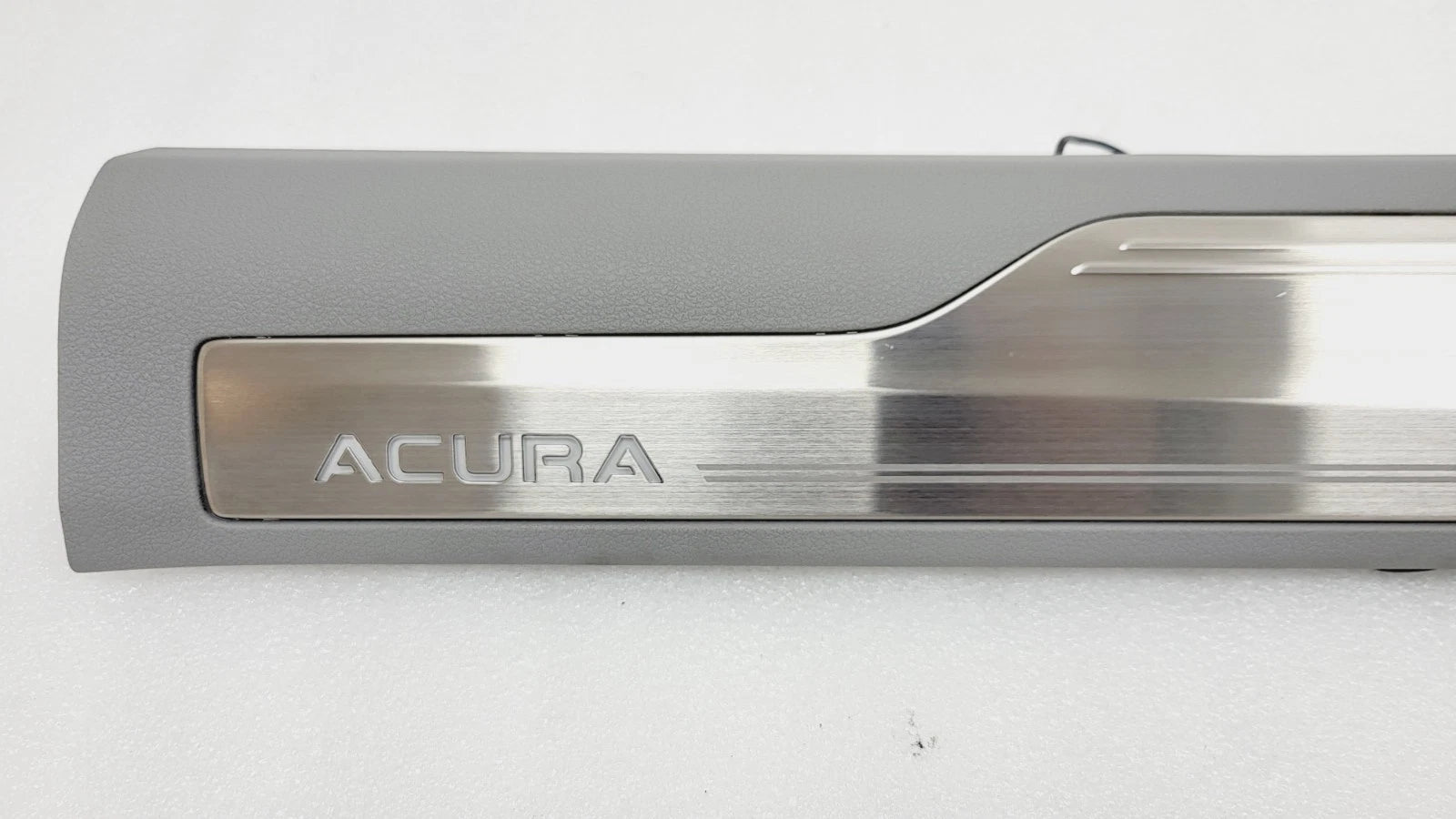 Front Right Door Sill Scuff Plate Trim w/Illumination for Acura RLX (2014–2017)