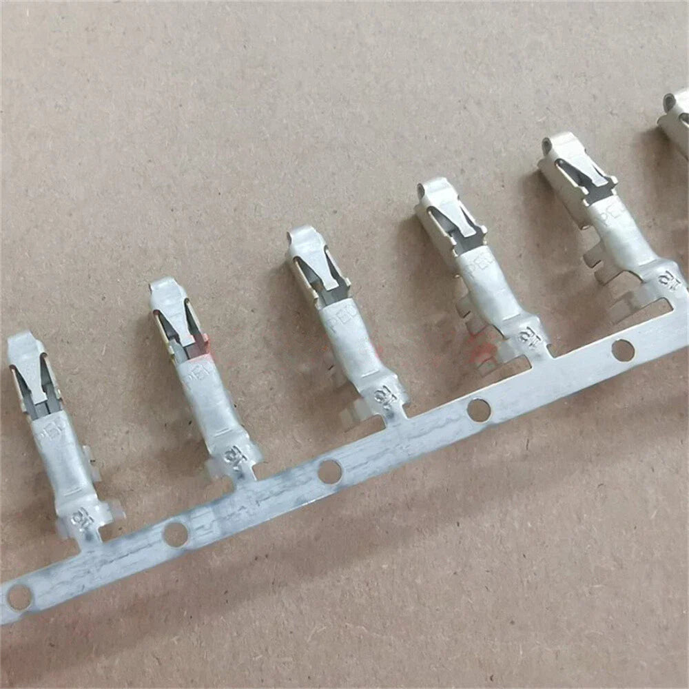 10 x Car Fuse Box Plug Connector Terminals for Buick GL8