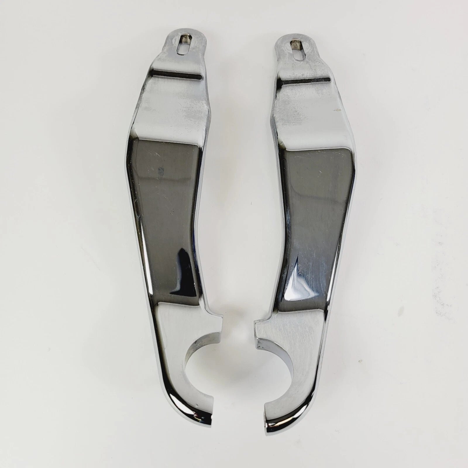 Chrome Front Fairing Brackets for Harley FLTRX Road Glide (2015–2023)