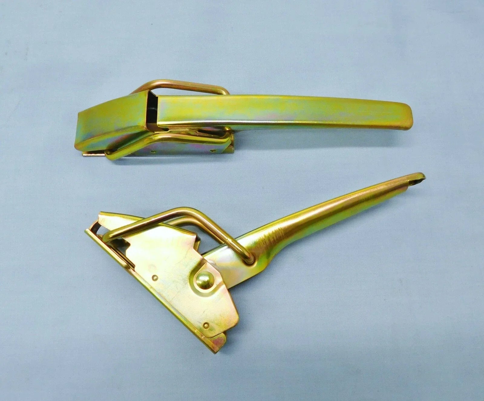 Rear Tailgate Catch Handles for Hilux GGN15R KUN16R 2WD Models (2005-2015)