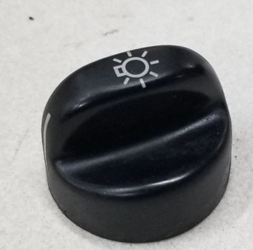 Head Light Switch Knob for Ford Crown Victoria/Grand Marquis (1997–2002)