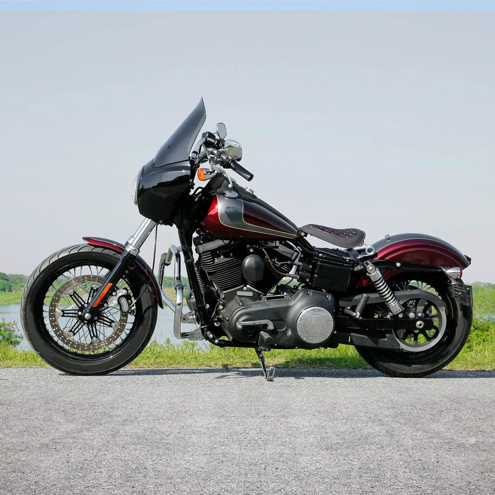 Black Red Driver Solo Seat for Harley Dyna Street Bob Wide Glide (2007-2017)