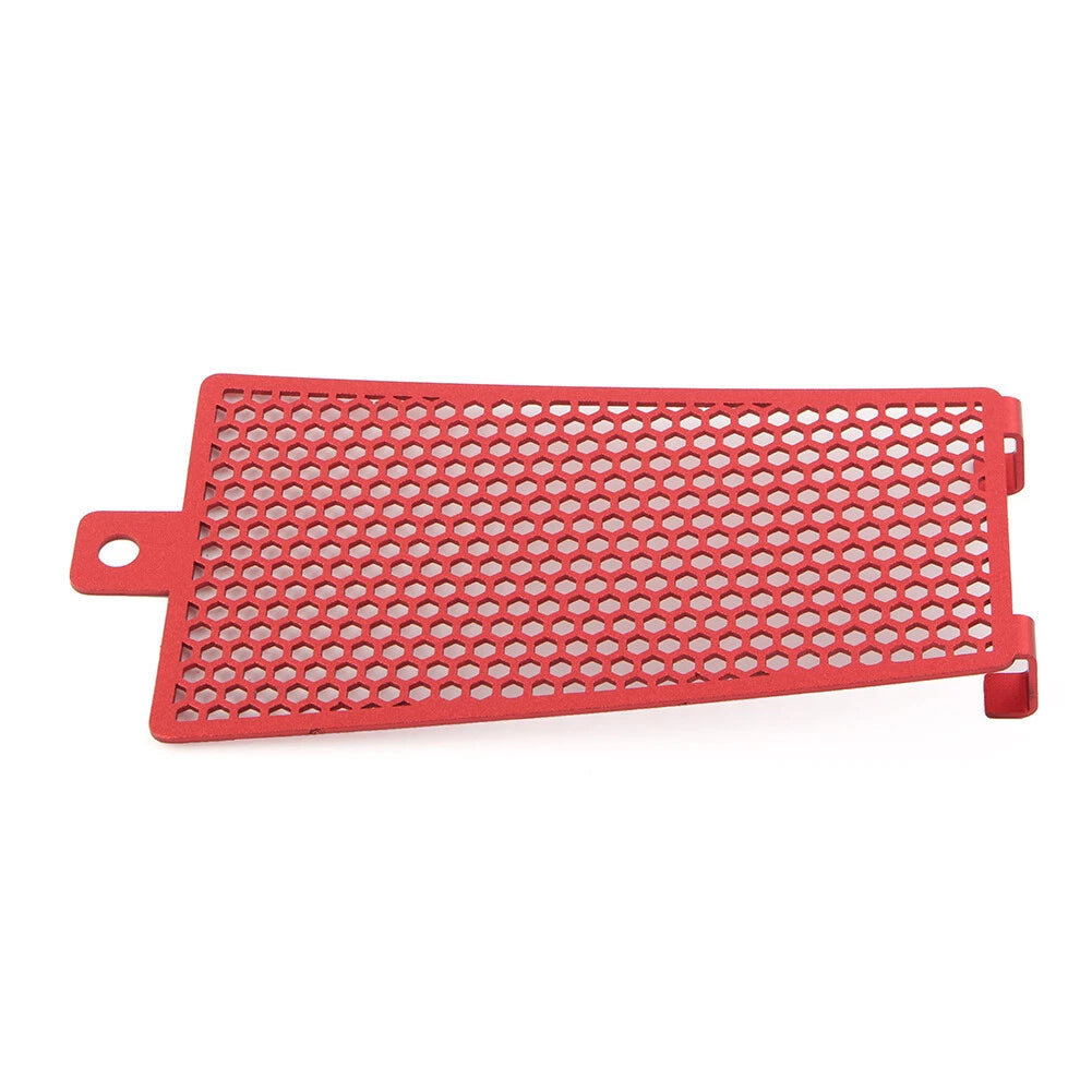 Oil Cooler Radiator Grille Cover for Harley Softail Deluxe Low Rider Fat Bob (–)