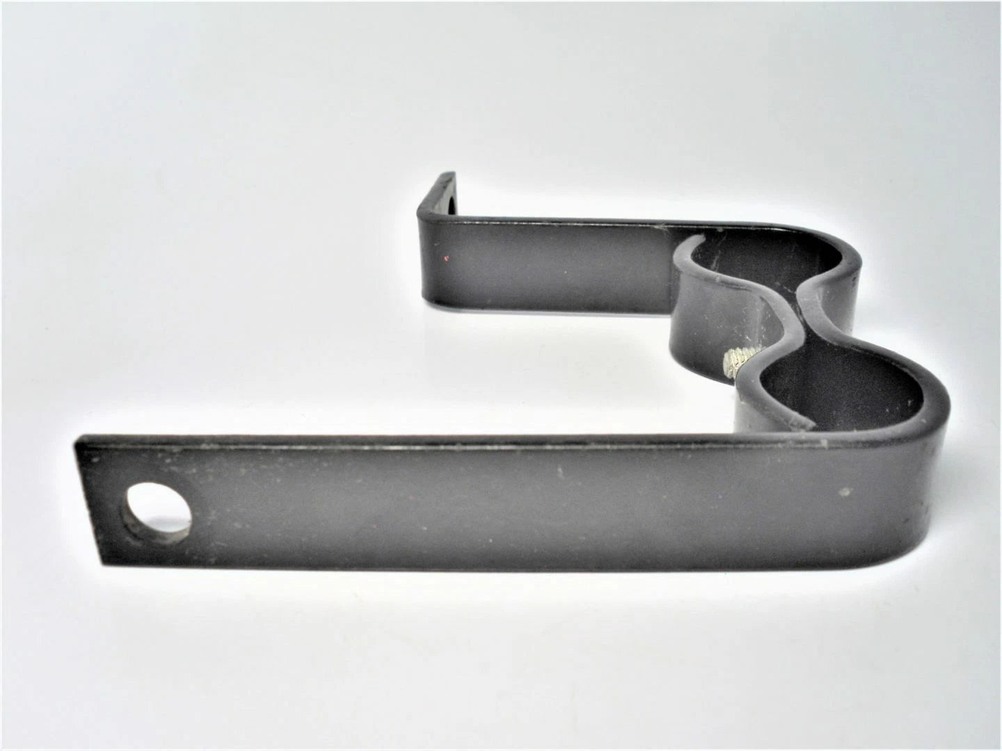 Water Strainer Mount Bracket for Volvo Penta AQ115 AQ130 BB115