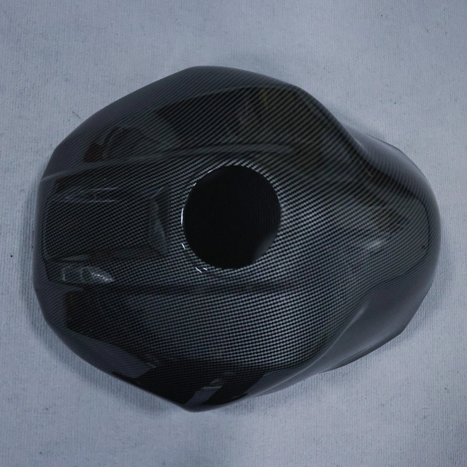 Carbon Fiber Look Fuel Gas Tank Cover for Yamaha YZF R1 (1998–2001)