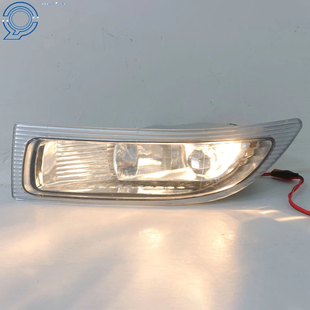 Set of 2 Front Fog Lights for Toyota Sienna (2004–2005)