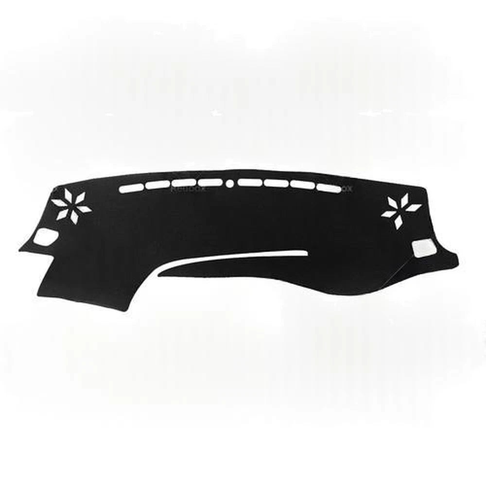 Dash Mat Anti-Slip Dashboard Cover for Toyota Kluger GSU50 GSU55 (2014–2019)