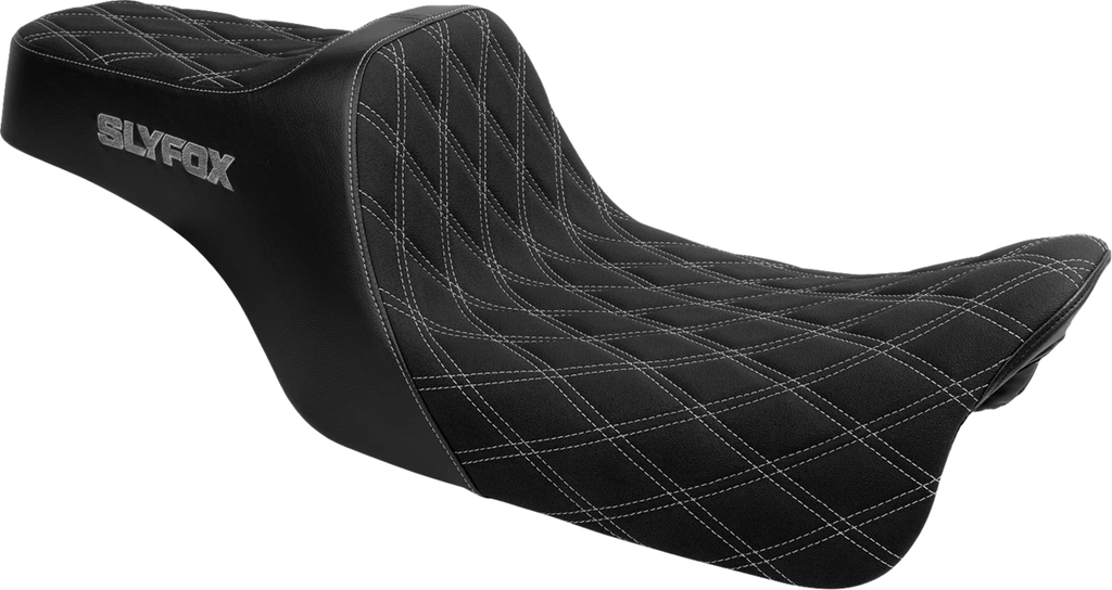 SLYFOX High Noon Seat for FLH/FLT (Double Diamond, Silver Logo, Silver Stitch)