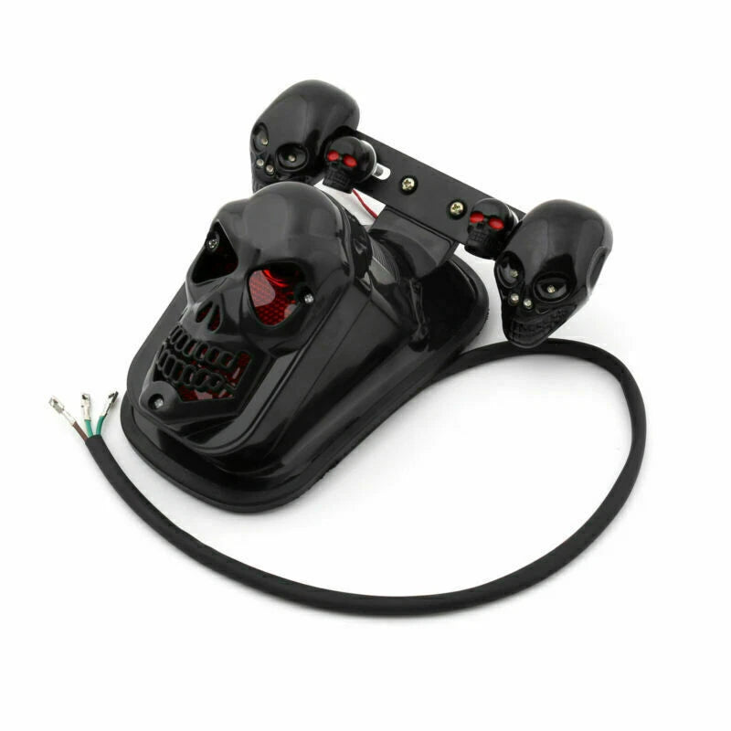 Skull Turn Signal Rear Brake Tail Light for Harley Dyna (T9)