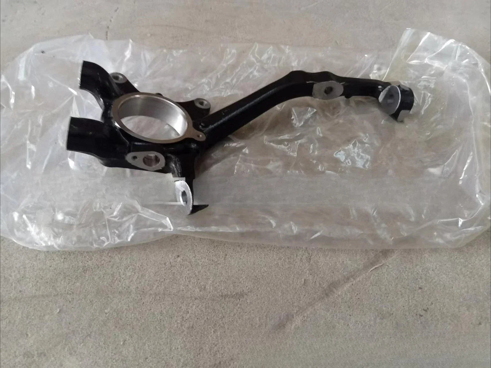 Knuckle, Steering LH for Toyota