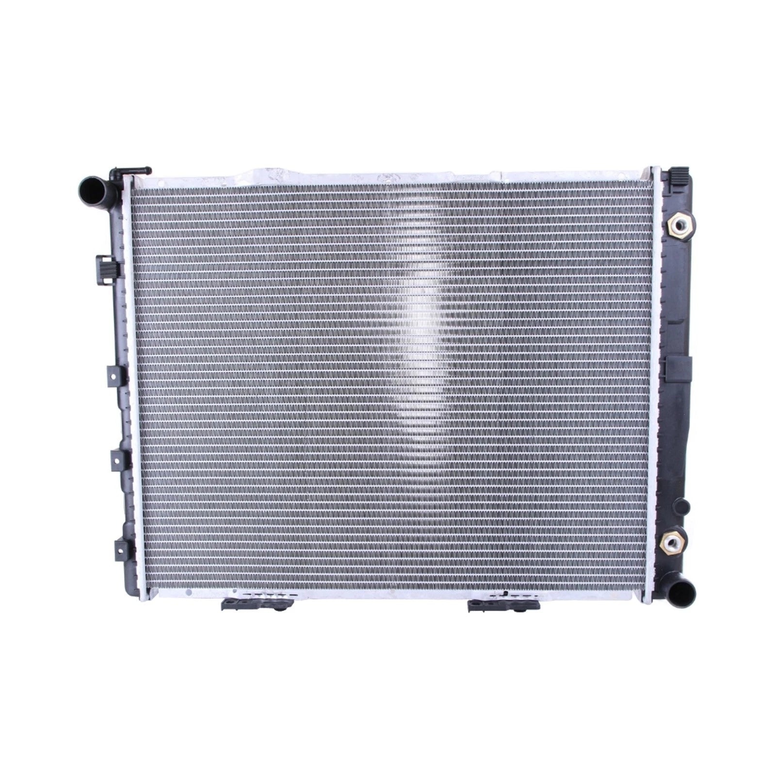 Nissens 62679A Radiator for MB W124 400E 500E E420 E500 (1985–1995)