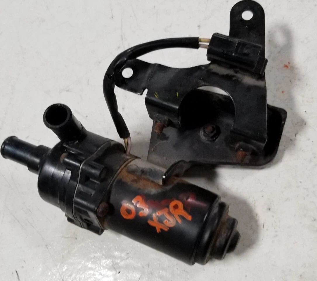 Heater Auxiliary Water Pump MNC6710AC for Jaguar XJ8 XJR VDP (1998–2003)
