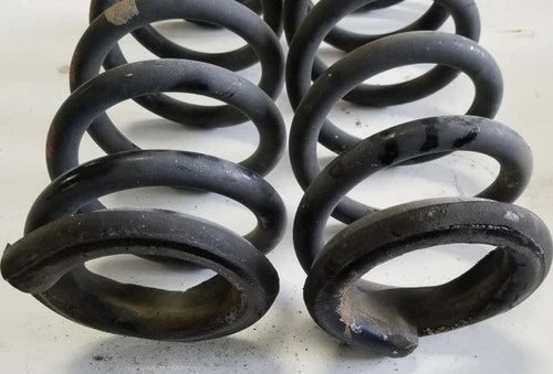 Set of 2 Rear Coil Springs for Jaguar XK8 Convertible (1997–2002)