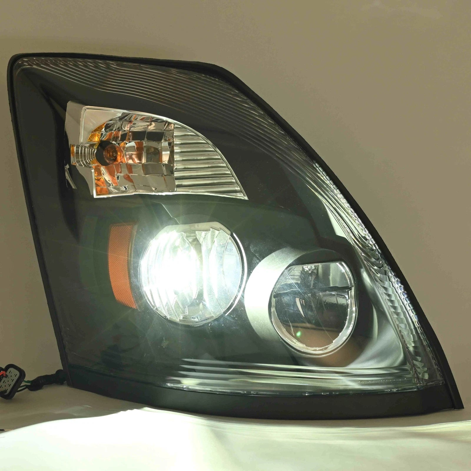 Set of 2 LED Headlights for Volvo VNL VNM (2004–2018) 6000K