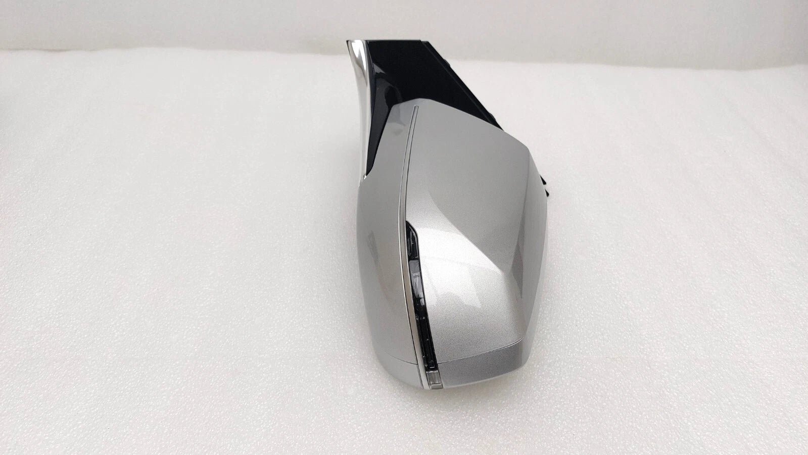 Left Side Mirror with Turn Signal & Blind Spot for Cadillac XTS (2016–2017) 23208123