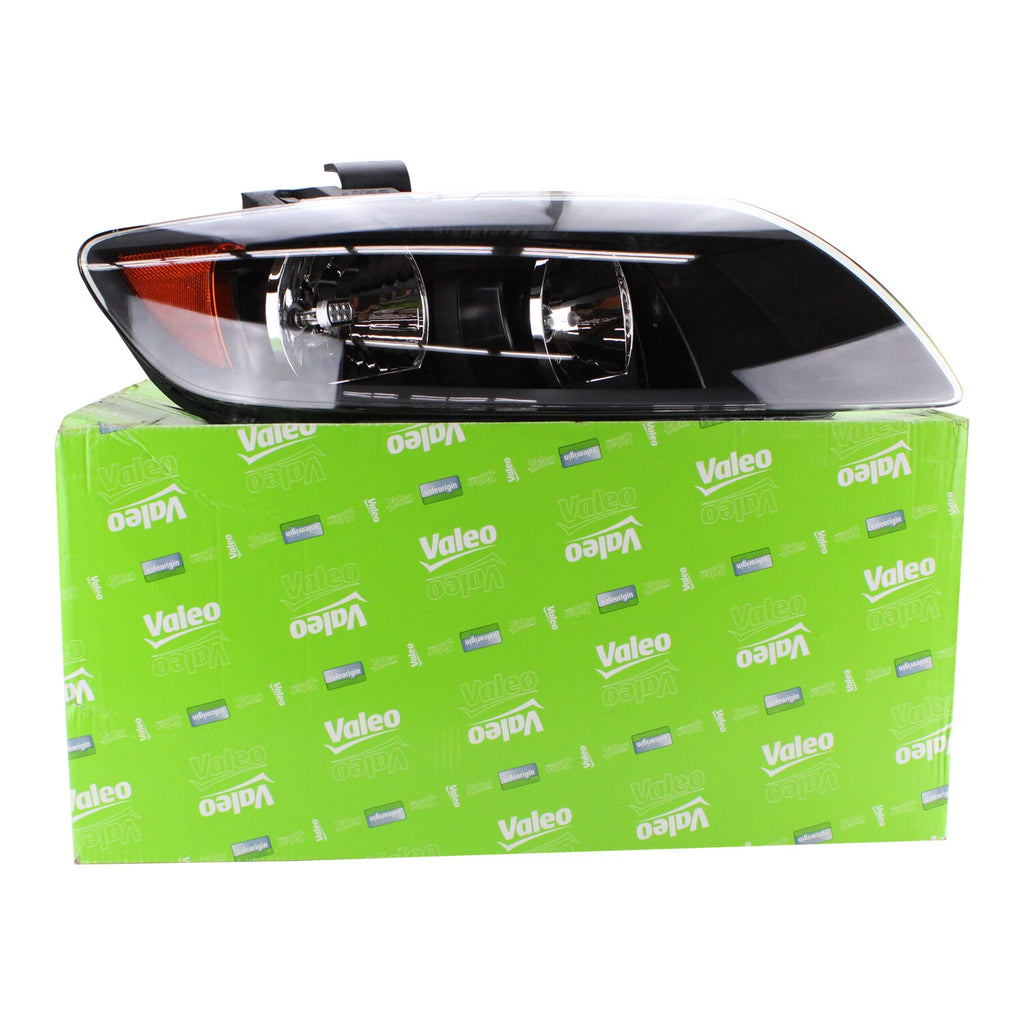 Valeo 44701 Halogen Headlight Assembly for Audi Q7 (2007–2015)
