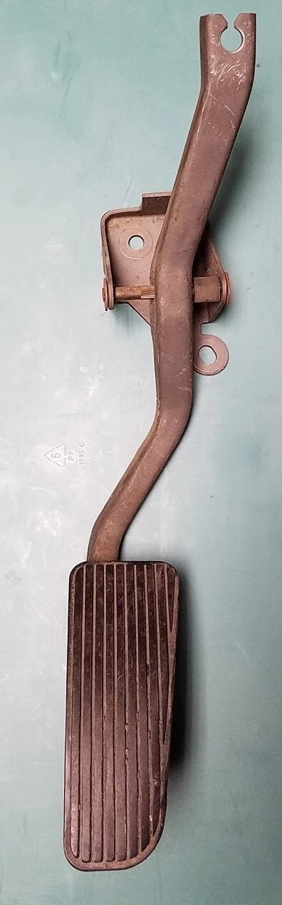 Gas Pedal for Ford Thunderbird Cougar (1989–1993)