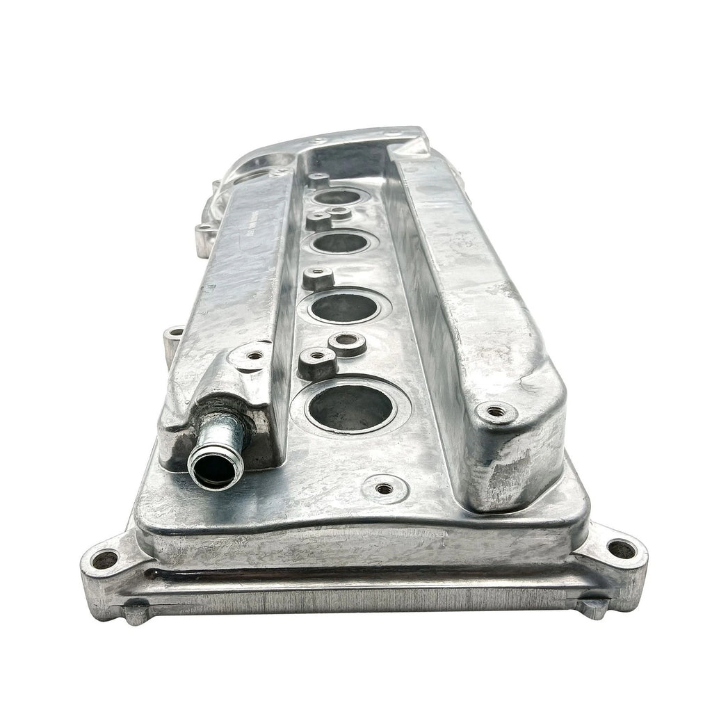 Engine Valve Cover for Toyota RAV4 Solara Lexus HS250h Scion xB tC (2001–2015)