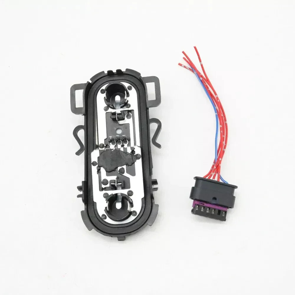 Rear Tail Light Socket Holder + Plug for BMW X1 (2016–2019)