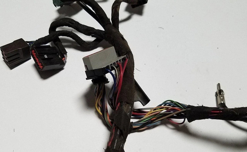 Radio Harness for Lincoln Mark VIII (1997–1998) OEM CD Player Compatible