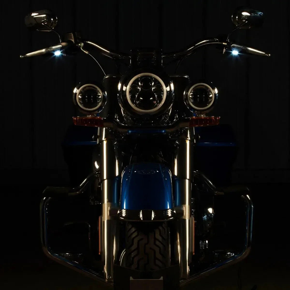 Black LED Mini Motorcycle Front Turn Signal Light for Harley Dyna FXD (2006-2017)