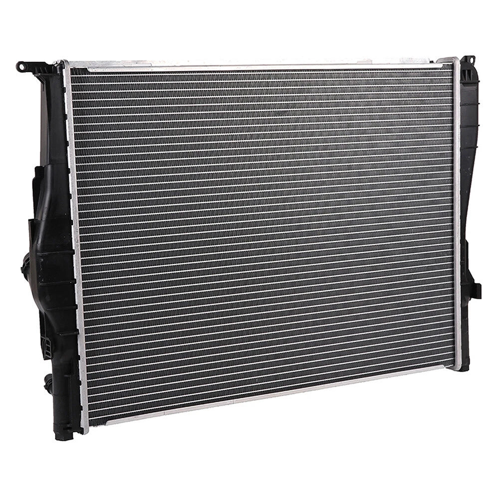 Aluminum Radiator for BMW 128 135 325 328 330 Z4 (2006–2012)