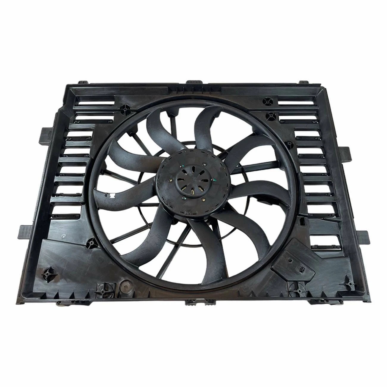 Radiator Cooling Fan Assembly for VW Touareg (2011–2017)
