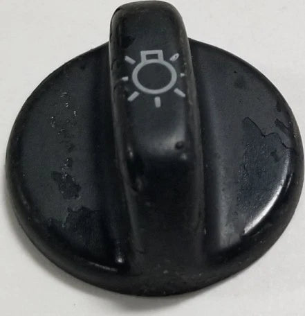 Headlight Switch Knob for Lincoln Town Car (1995–1997)