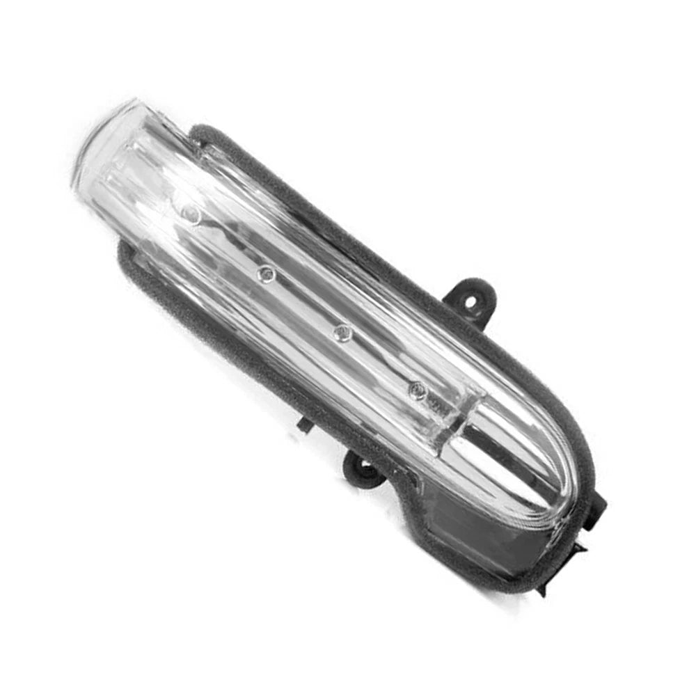 Right Mirror LED Indicator Lamp for Mercedes C Class W203 (2004–2007)
