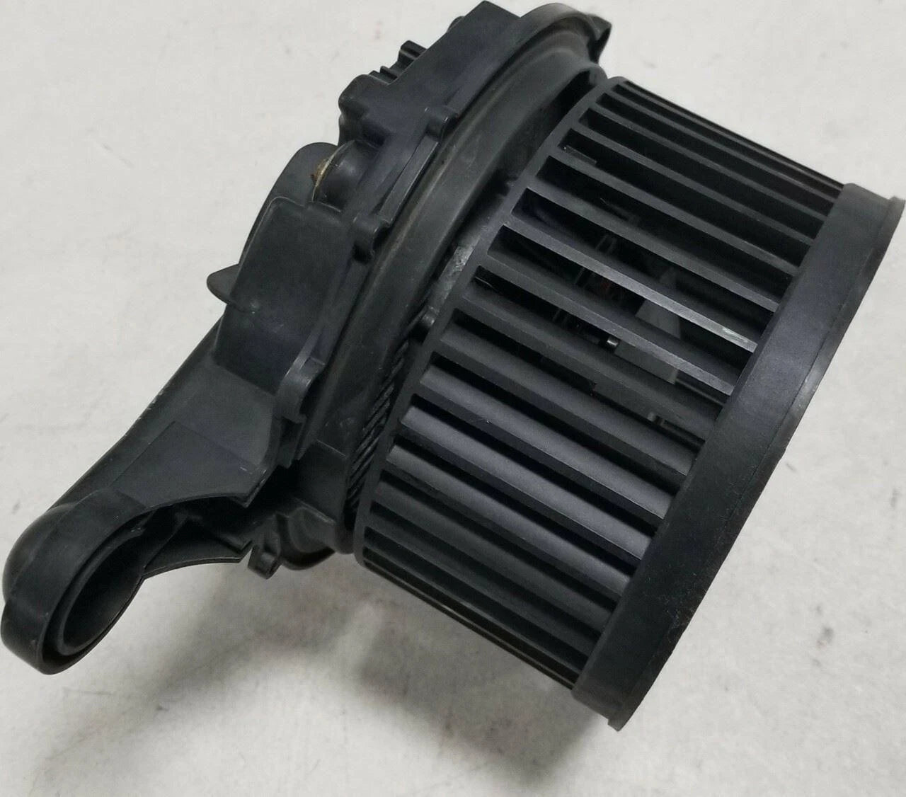 A/C Heater Blower Motor for Jaguar S-Type (2003–2008) 2R8H19846AD