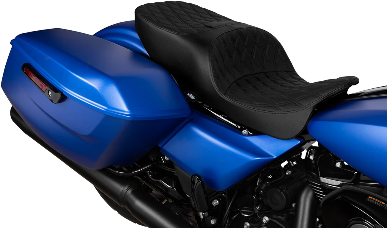 Freedom Seat for Harley-Davidson (2014–2023) - Vinyl - Double Diamond Black Stitch