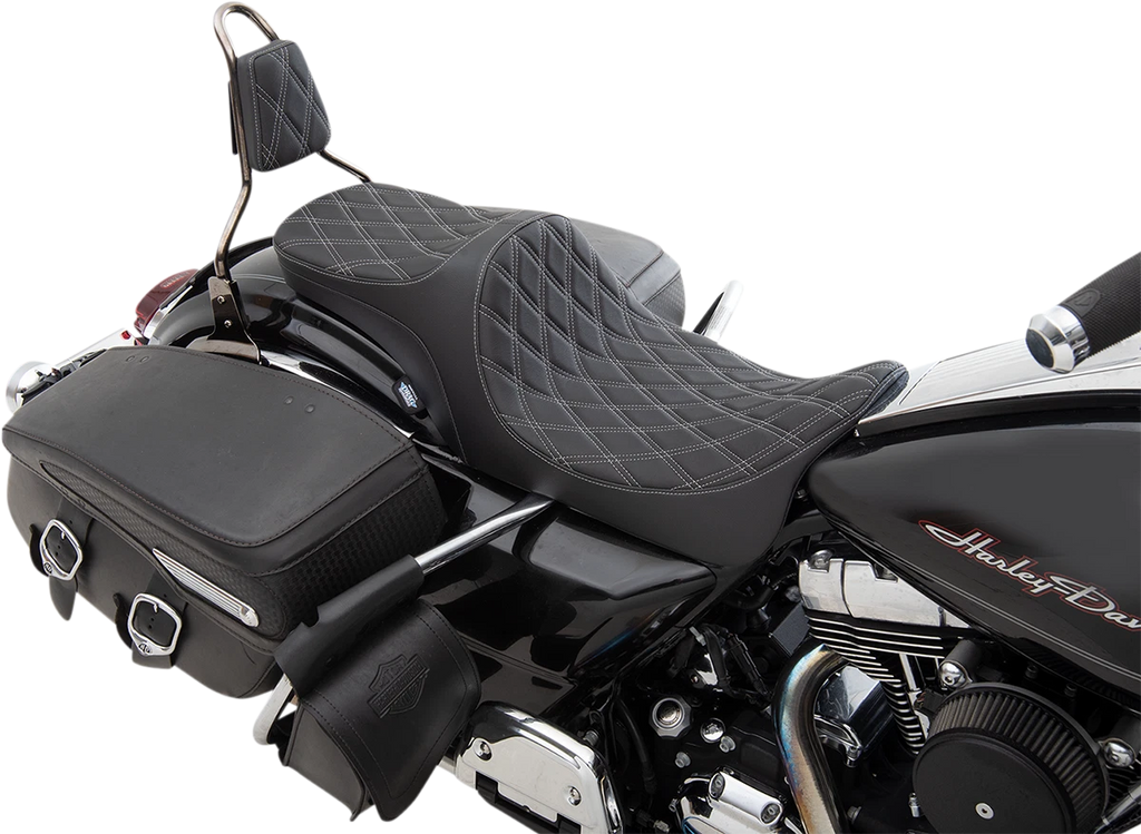 Predator III 2-Up Seat for Harley-Davidson (2000–2023) - Double Diamond, Silver Thread