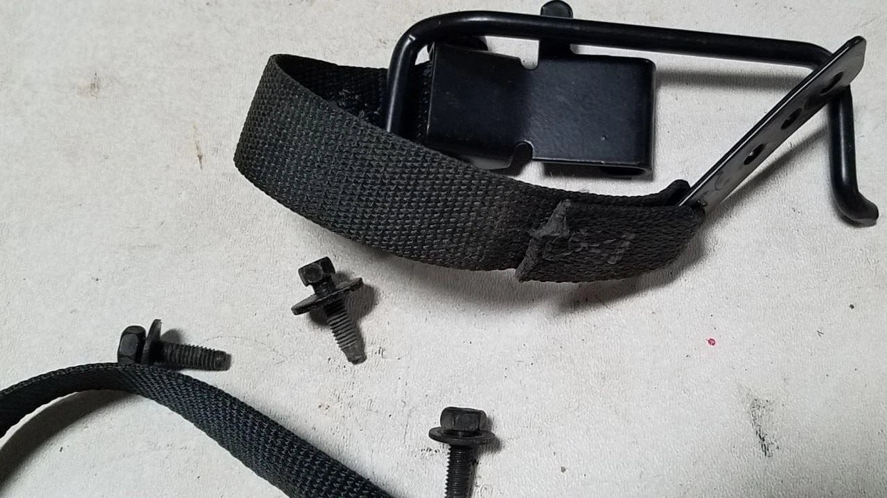 Spare Wheel Strap with Hardware for Lincoln Mark VII (1986–1992)