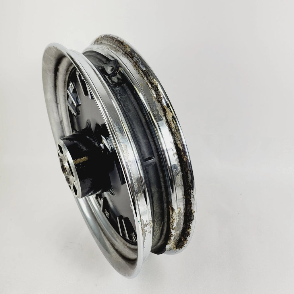 16x3 Front Wheel Fang Contrast Chrome for Harley Dyna FXDFSE CVO (2009)