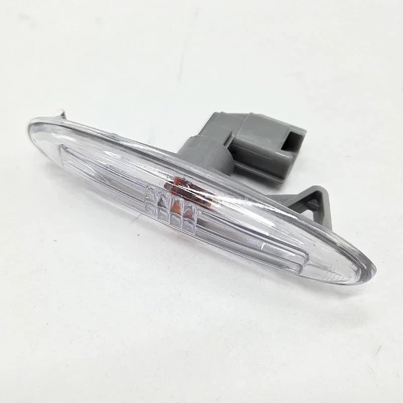 1Pcs Clear Front Side Marker Indicator Light for Lexus IS (2005–2013) 8173030131
