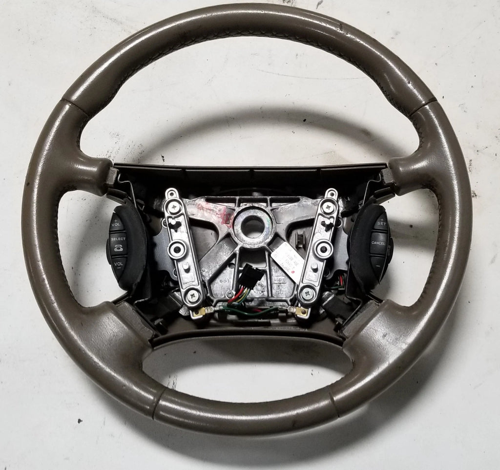 Steering Wheel with Cruise Radio Switch for Jaguar XJ8 XJ8L (1998–2003)