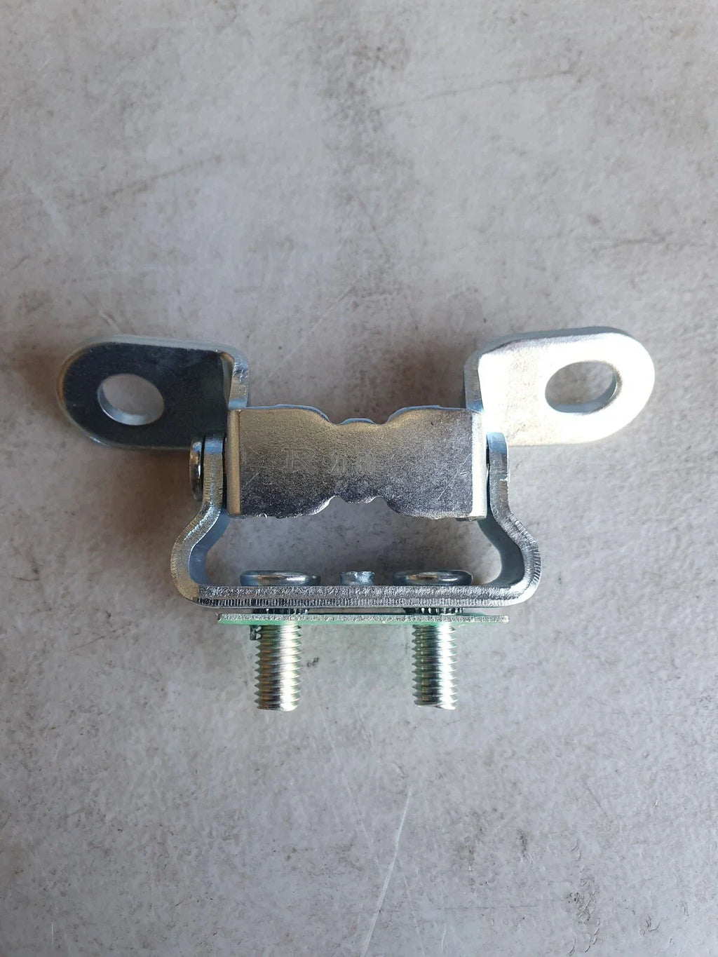 Back Door Hinge Right Side RH for Toyota HiAce (2005–2019)