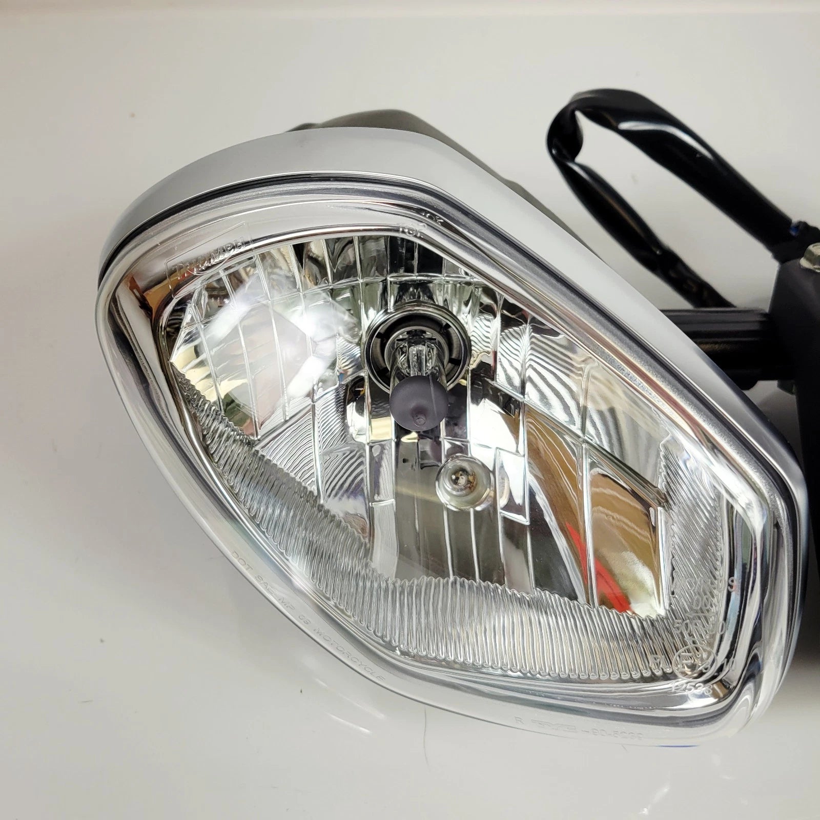 Headlight Assembly for Triumph Street Triple 675 (2007–2018) T2701952