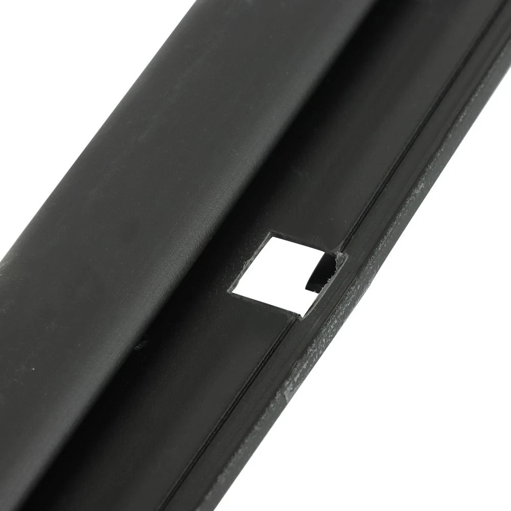 Set of 2 Front Door Window Weatherstrips for GMC Silverado Sierra (1999–2007)