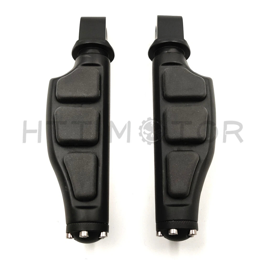 Black Flat Wing Footpegs for Harley Softail Slim FLSL Breakout FXB (2018–2023)