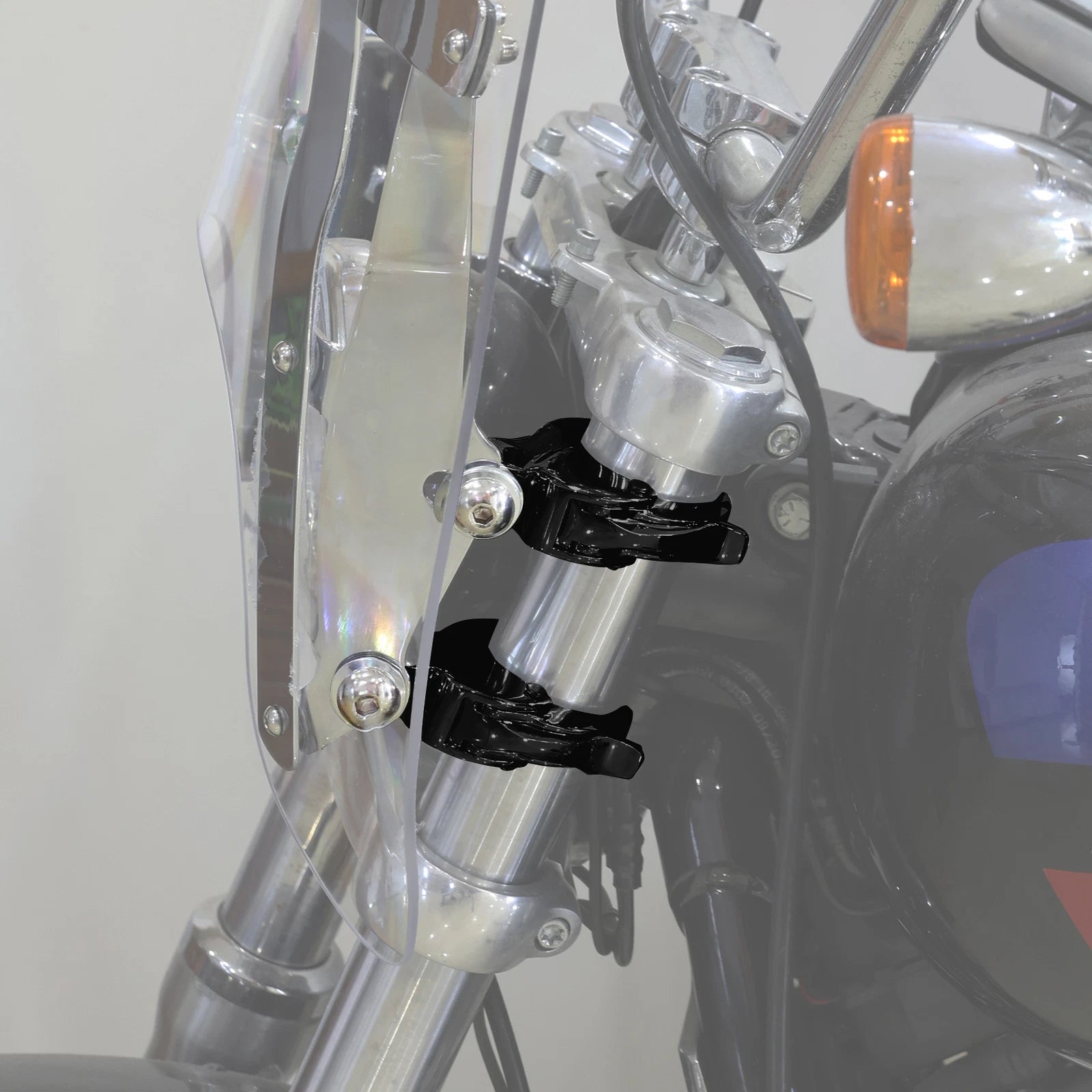 49mm Detachable Windshield Clamps for Harley FXBB FXBR FXBRS FXLR (2018–2023)