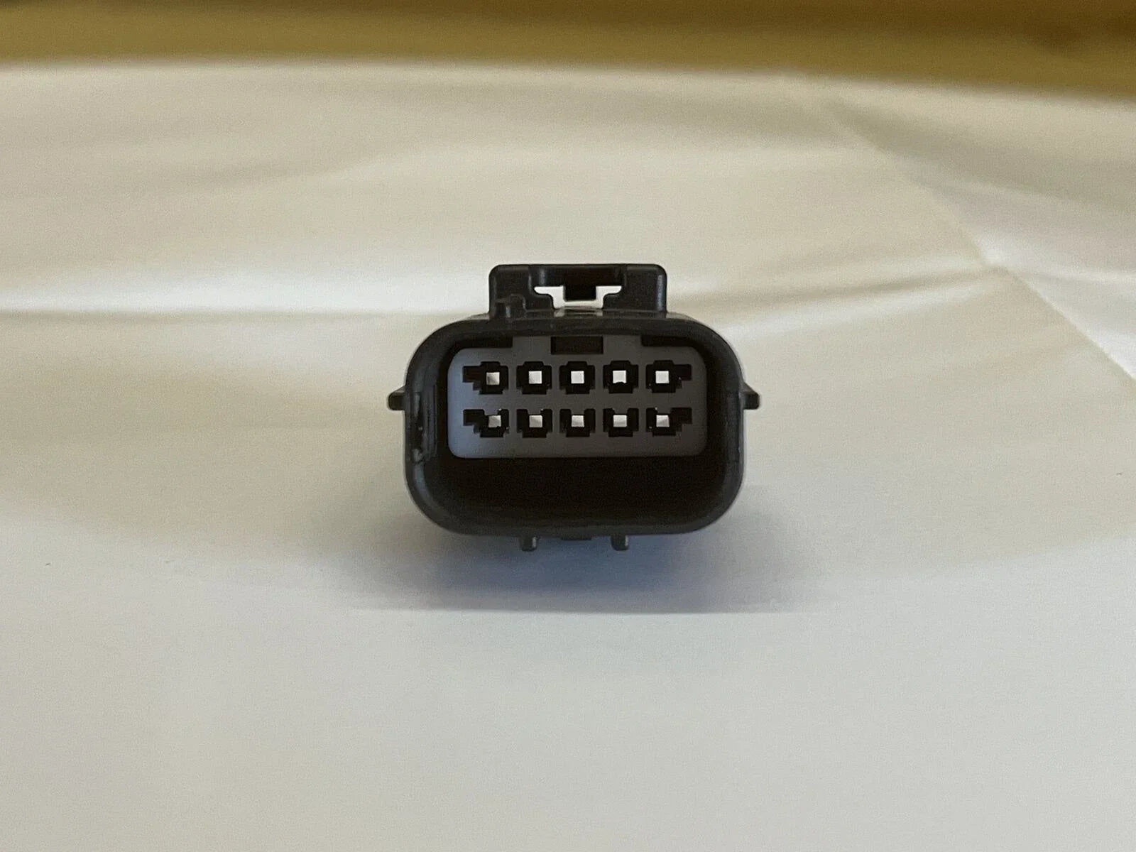 10 Pins Wiring Harness Connector Plug for Toyota Hiace (2004–2019)