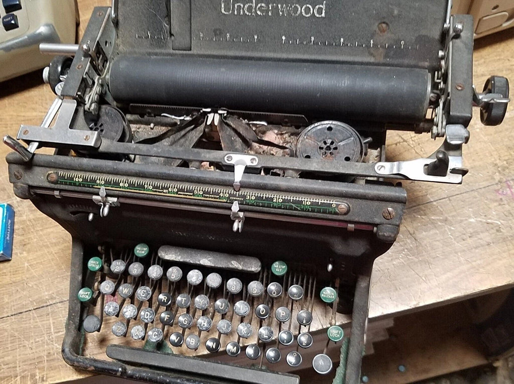 Antique Underwood Standard Typewriter 1923 Art Deco Black Exposed Keys